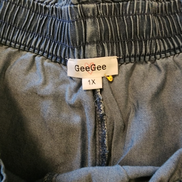 GEEGEE WIDE LEG PANTS- SIZE-1XL - Picture 3 of 3